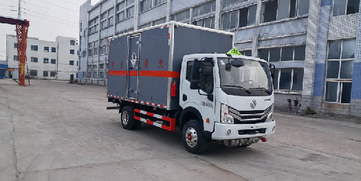 �|�L(f��ng)�s�(xi��ng)Σ�U(xi��n)��Ʒ��ʽ�\(y��n)ݔ܇