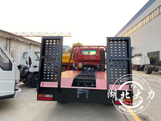 ���\�{��ƽ���\ݔ܇